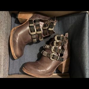 Brand new free bird boots